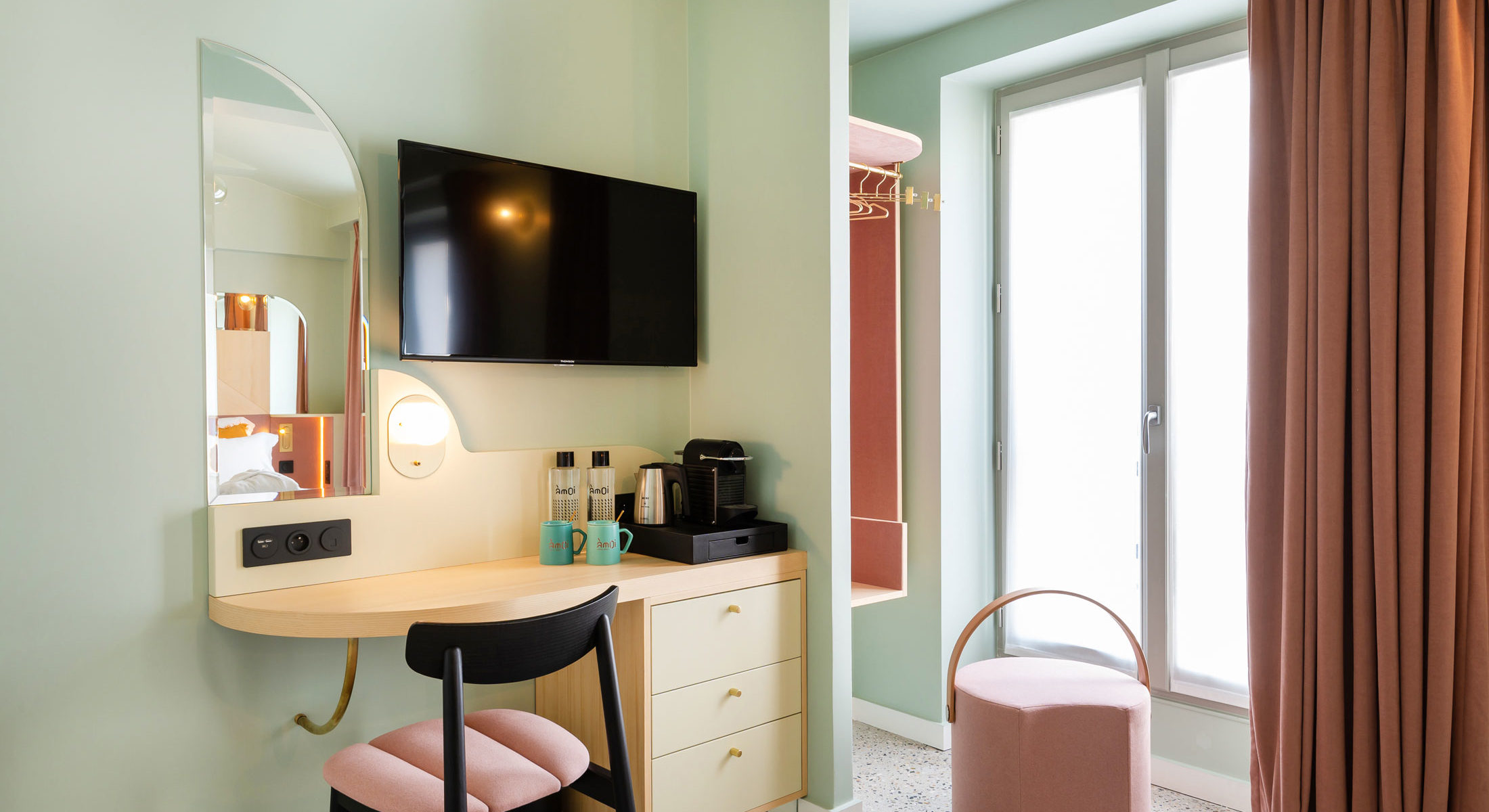 Hôtel Àmoi Paris slide_1